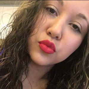 Meet your Posher, Jeni